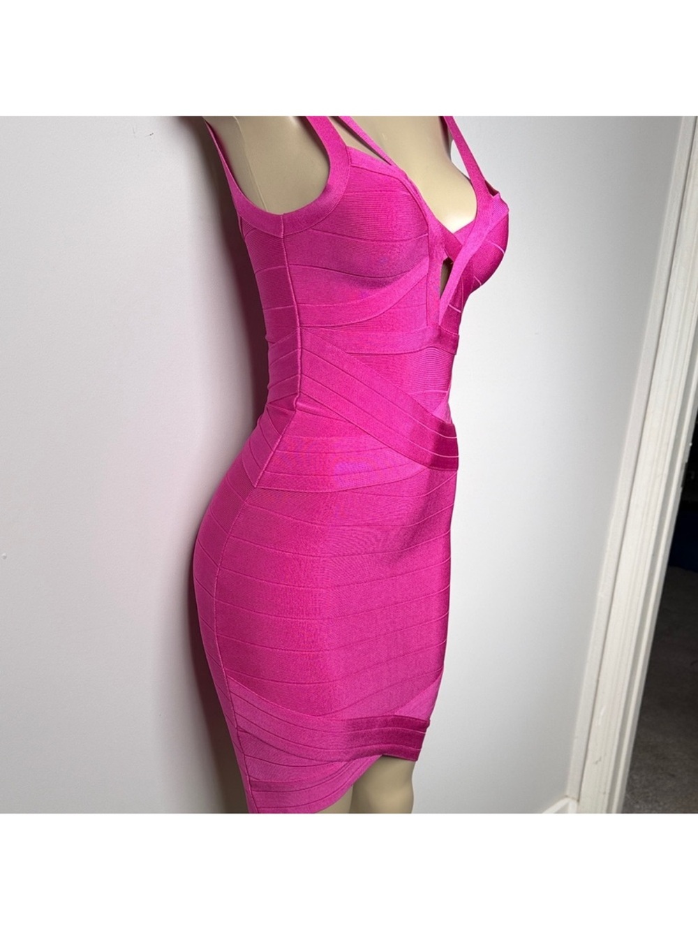 Bebe Fuchsia Bandage V-Neck
Mini Dress - Picture 4 of 8